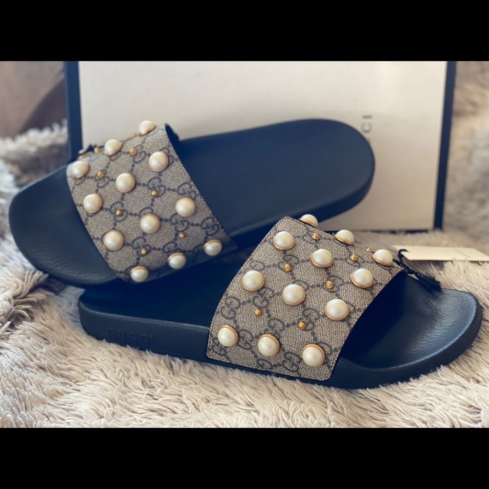 Gucci pearl sandals